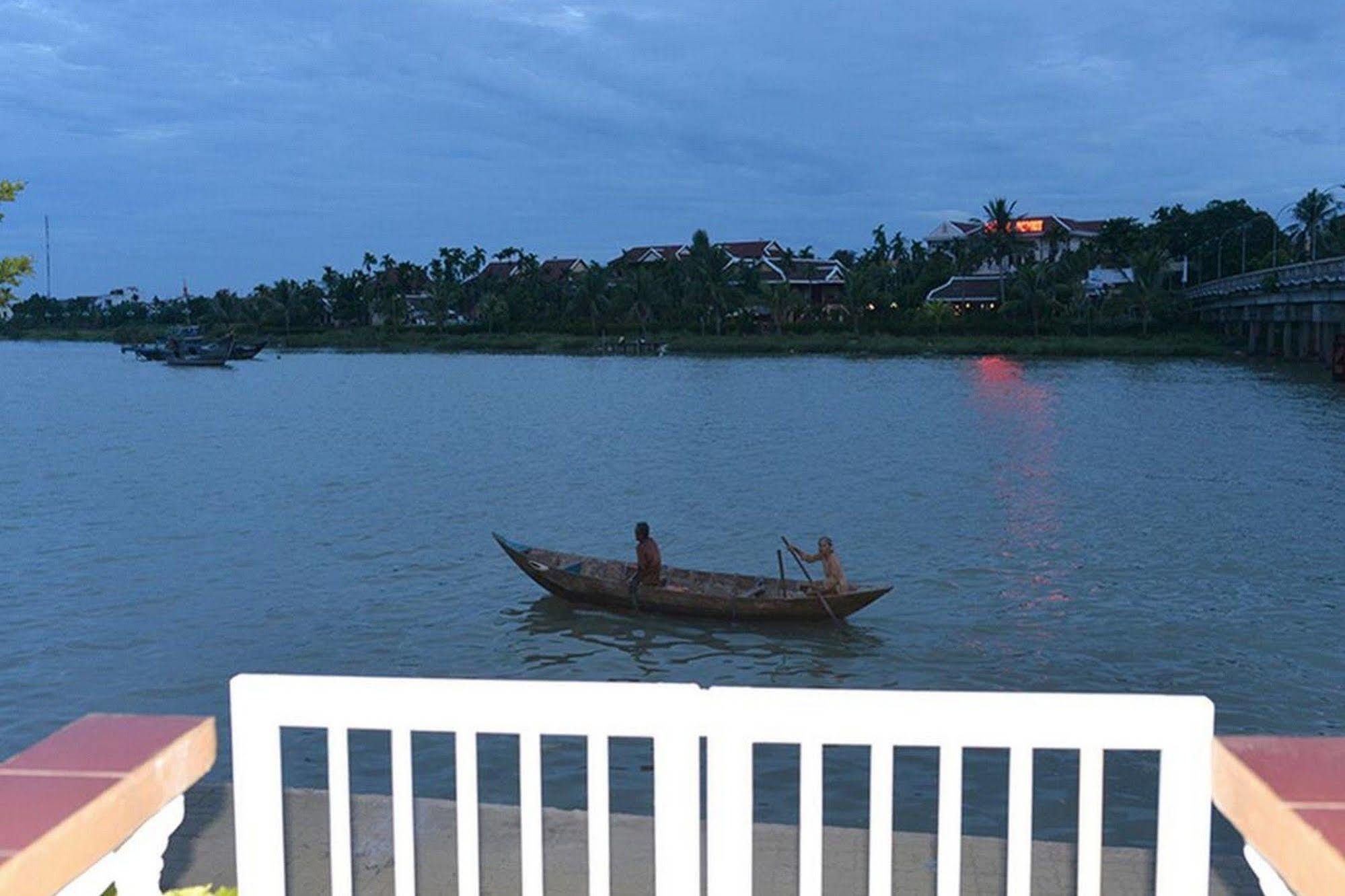 Huy Hoang River Hotel ฮอยอัน ภายนอก รูปภาพ